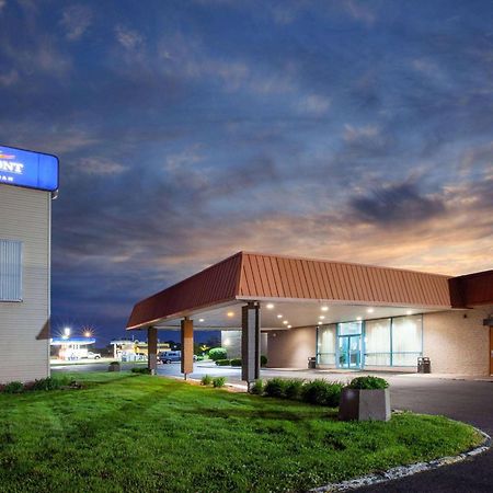 アメリカズ ベスト バリュー イン&スイーツ ノースウッド トレド Northwood エクステリア 写真